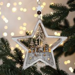 Декоративный светильник Звезда Apeldoorn Story - Лесной домик 14 см, на батарейках в строительных магазинах СтройГрад