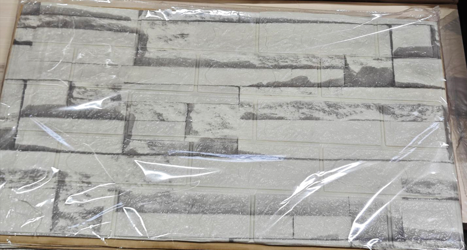 Панель самоклеящаяся 3D 700х770х3мм Кремовый известняк 5,4м2, 10 штук/уп в строительных магазинах СтройГрад