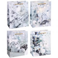 Пакет подарочный ˮСнежные подаркиˮ 23*18*10 см, микс в строительных магазинах СтройГрад
