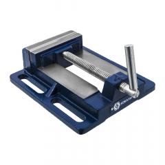 Тиски станочные КОБАЛЬТ ширина губок 100 мм, захват 110 мм, 3 кг, коробка (246-043) в строительных магазинах СтройГрад