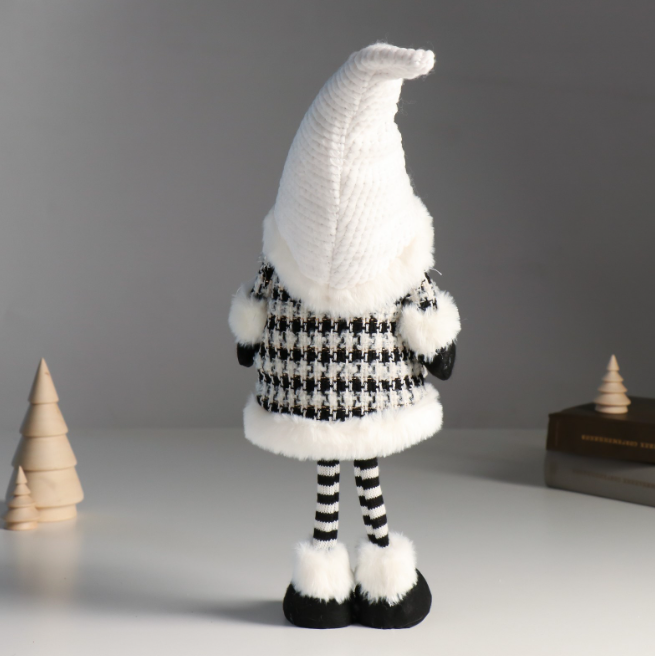 Кукла интерьерная текстильная «Дед Мороз в кафтане с рисунком гусиная лапка», 16×12×46 см в строительных магазинах СтройГрад